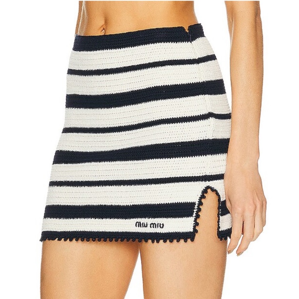 New Miu Miu Crochet Skirt in Black and Cream Size 40 IT (Small)